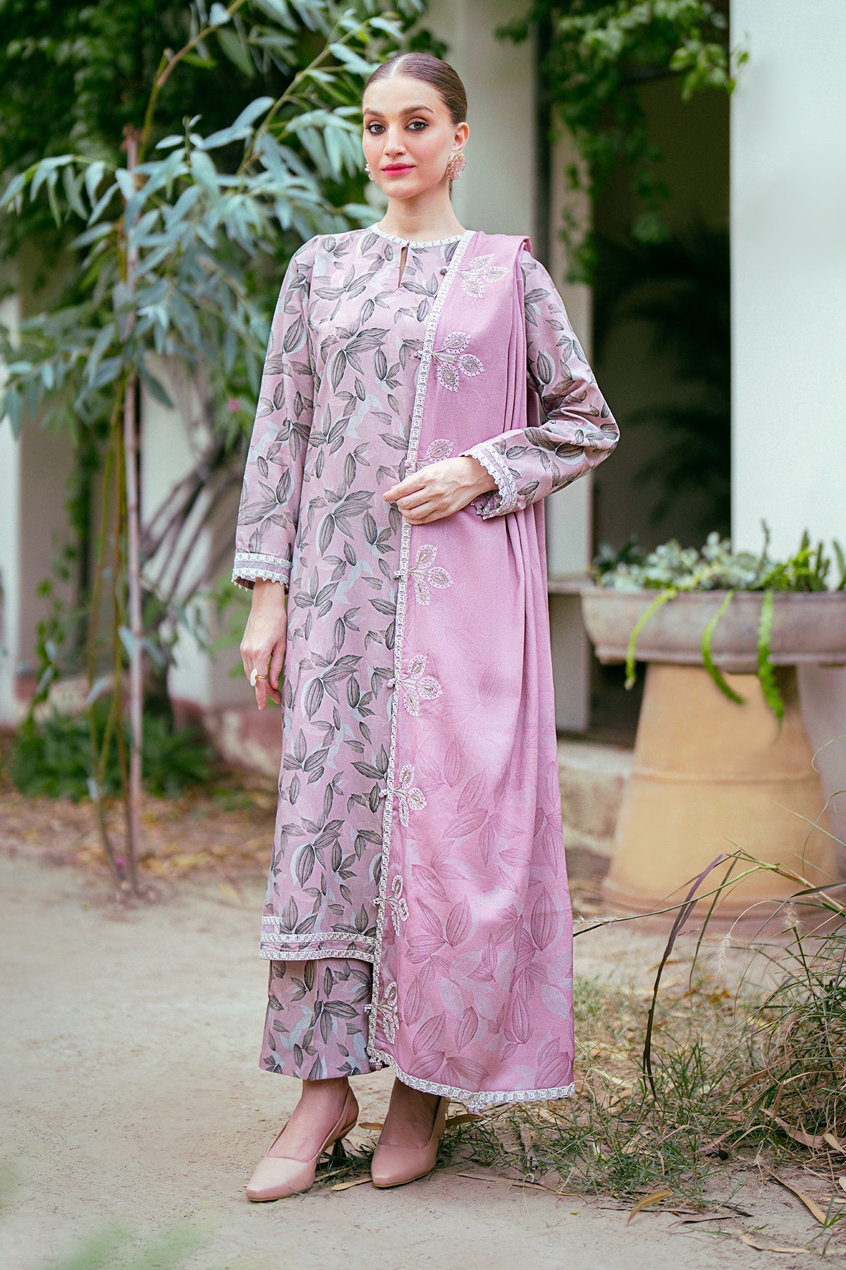 BAROQUE-3PC Lawn Heavy Embroidered Shirt With Dupatta