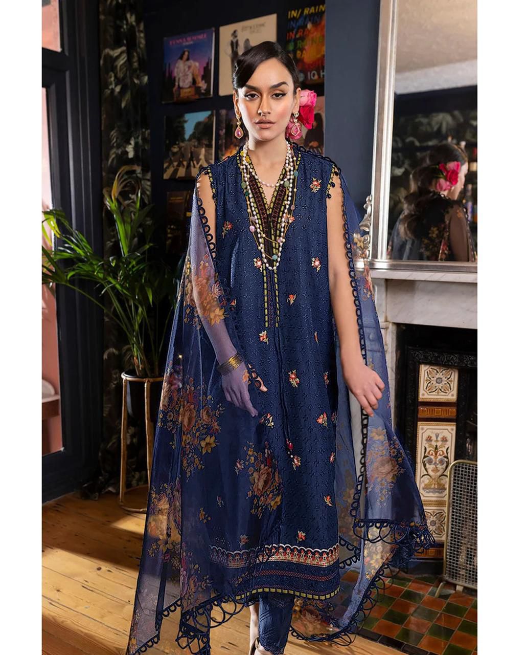 Sobia Nazir Embroidered 3-Piece Unstitched Suit